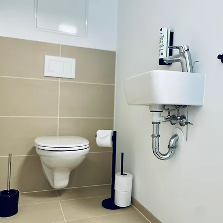 Aparthotel Apstay Prime I Parking Option I Self Check-in Štýrský Hradec