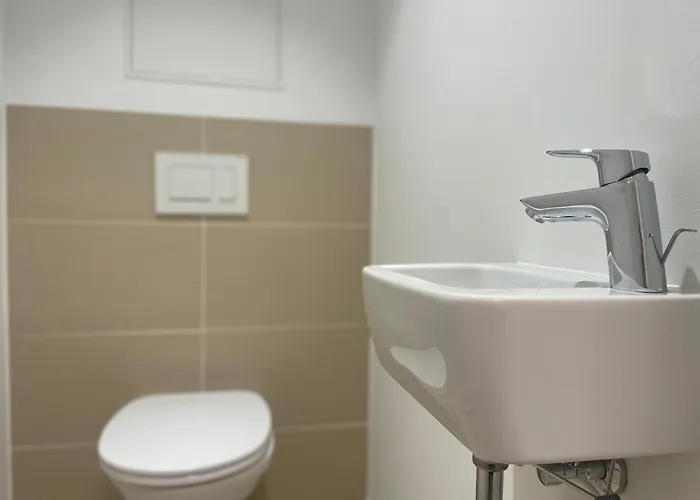 Apstay Prime I Parking Option I Self Check-in Apartmanhotel