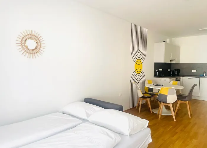 Apstay Prime I Parking Option I Self Check-in 3* Graz