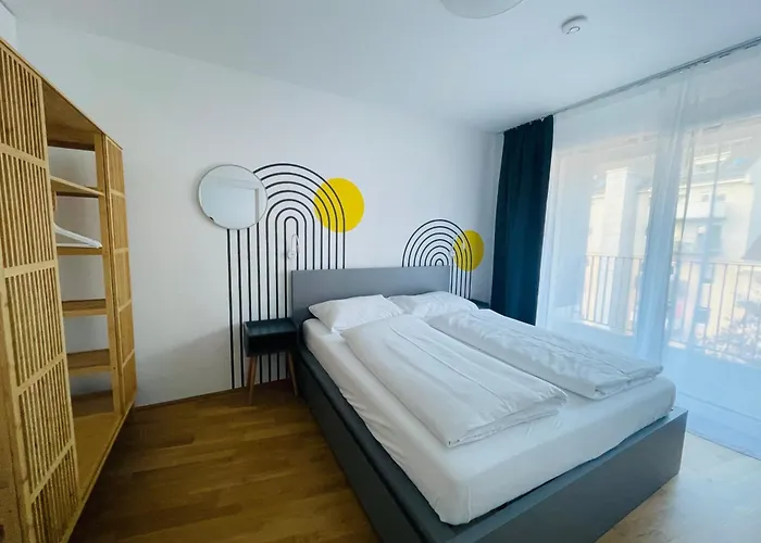 Apstay Prime I Parking Option I Self Check-in 3*